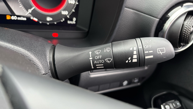 Nissan Juke 1.0 DiG-T Tekna 5dr Petrol Hatchback